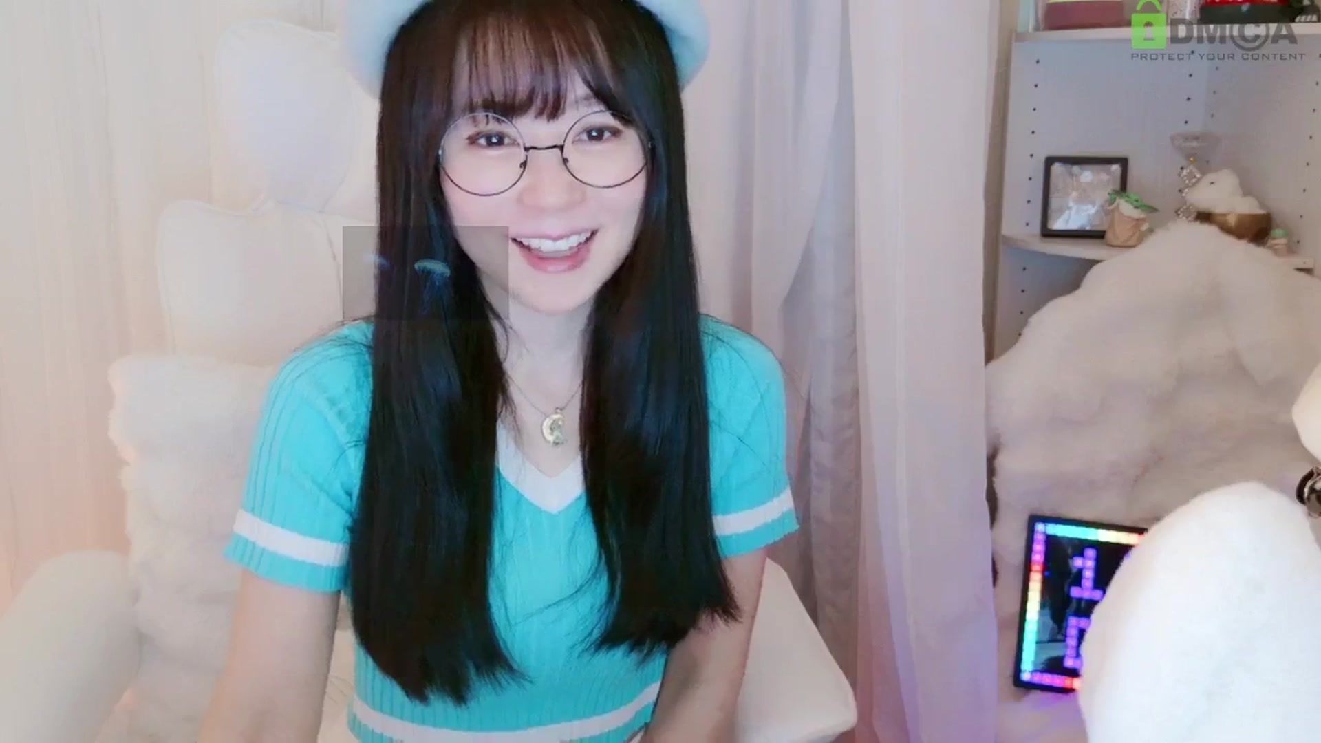 Gallery image thumbnail from meowtheworld's myfreecams stream on, 08/16/2025, 05:40 image 3 of 20