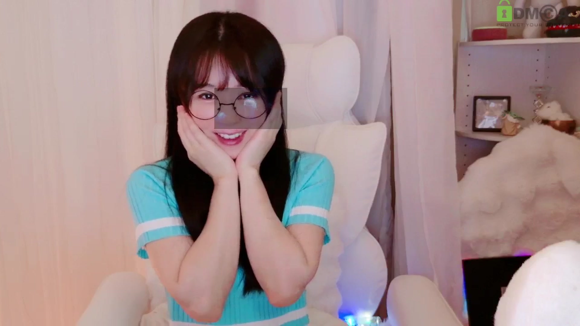 Gallery image thumbnail from meowtheworld's myfreecams stream on, 08/16/2025, 05:40 image 19 of 20