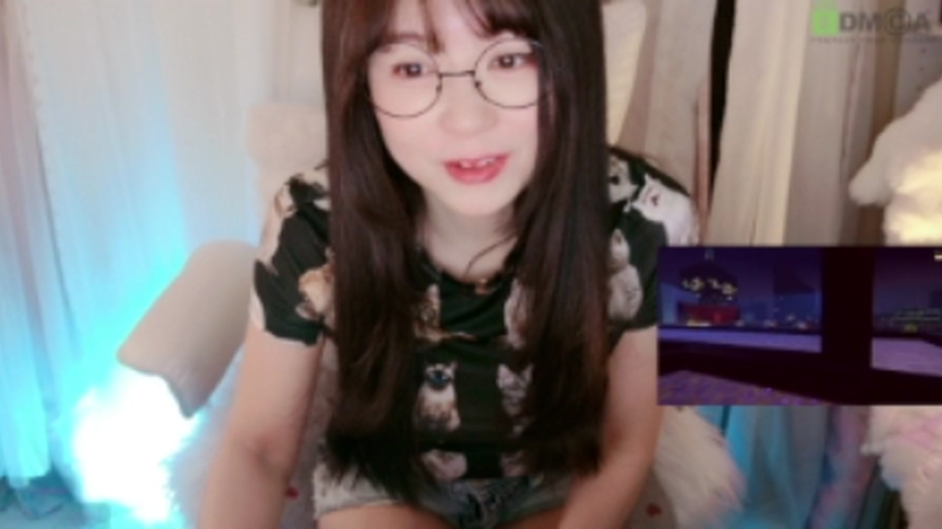 Gallery image thumbnail from meowtheworld's myfreecams stream on, 08/17/2025, 04:52 image 17 of 20
