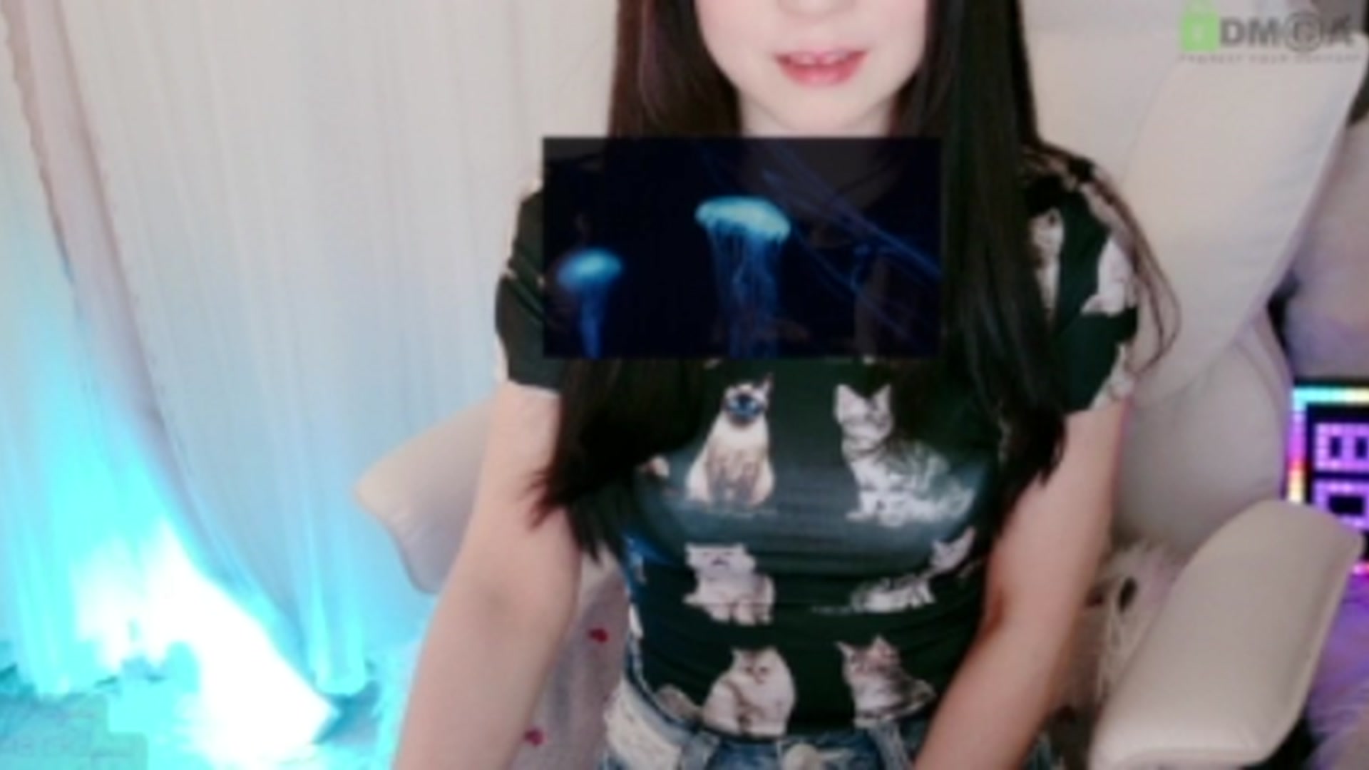 Gallery image thumbnail from meowtheworld's myfreecams stream on, 08/17/2025, 04:52 image 10 of 20