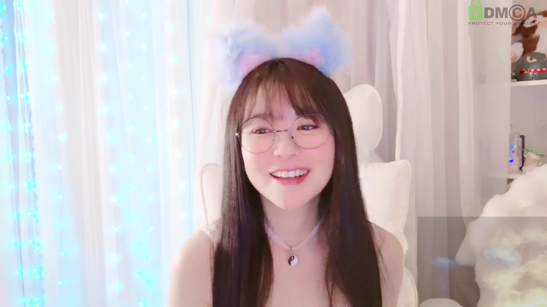 Gallery image thumbnail from meowtheworld's myfreecams stream on, 08/23/2025, 07:00 image 15 of 20
