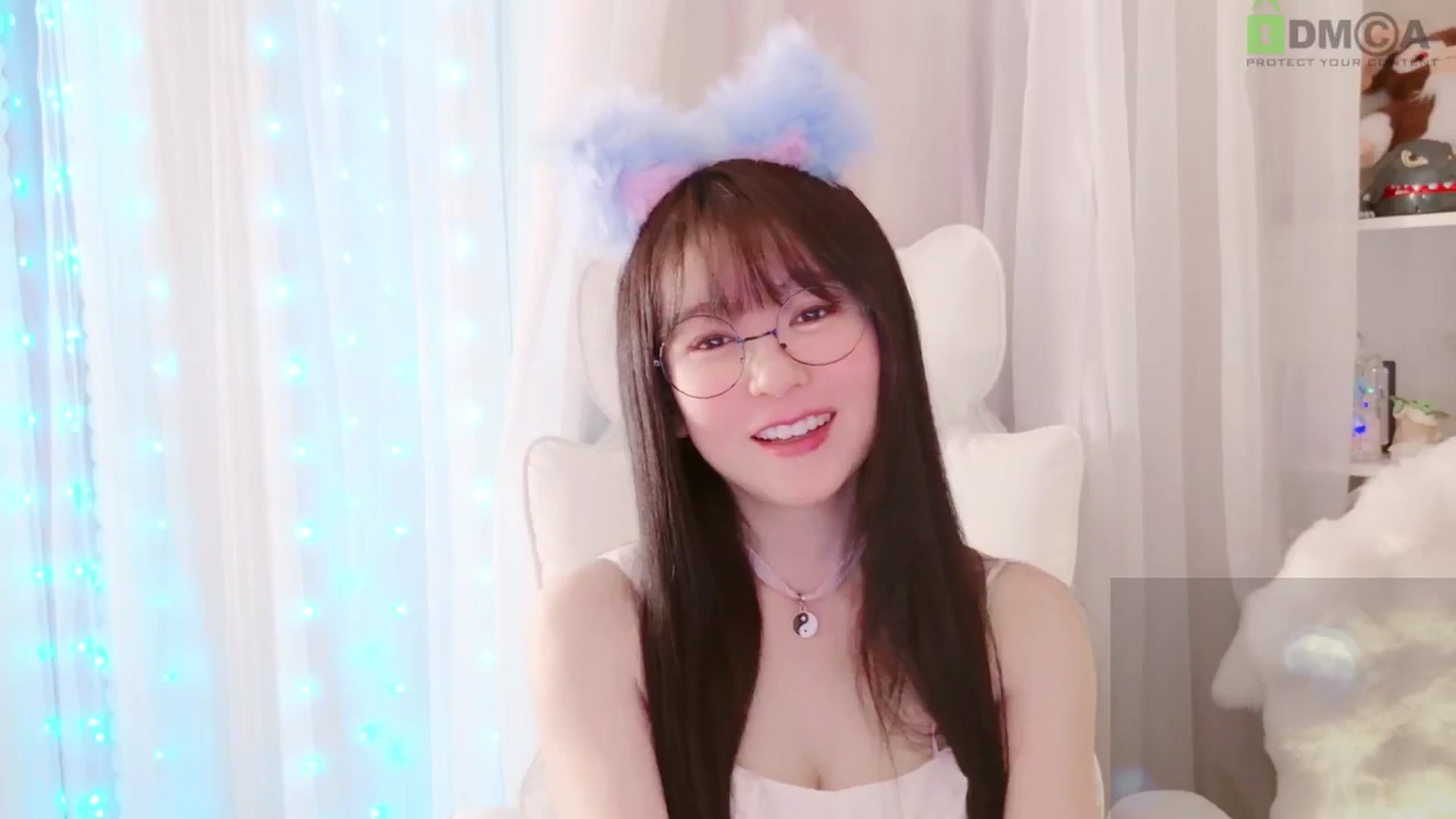 Gallery image thumbnail from meowtheworld's myfreecams stream on, 08/23/2025, 07:00 image 13 of 20