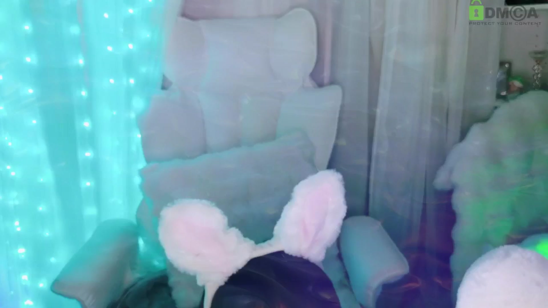 Gallery image thumbnail from meowtheworld's myfreecams stream on, 08/23/2025, 09:53 image 13 of 20