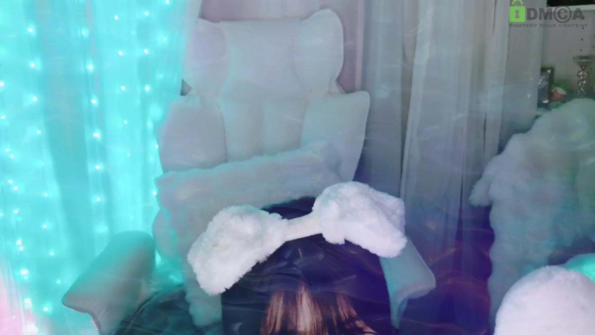 Gallery image thumbnail from meowtheworld's myfreecams stream on, 08/23/2025, 09:53 image 16 of 20