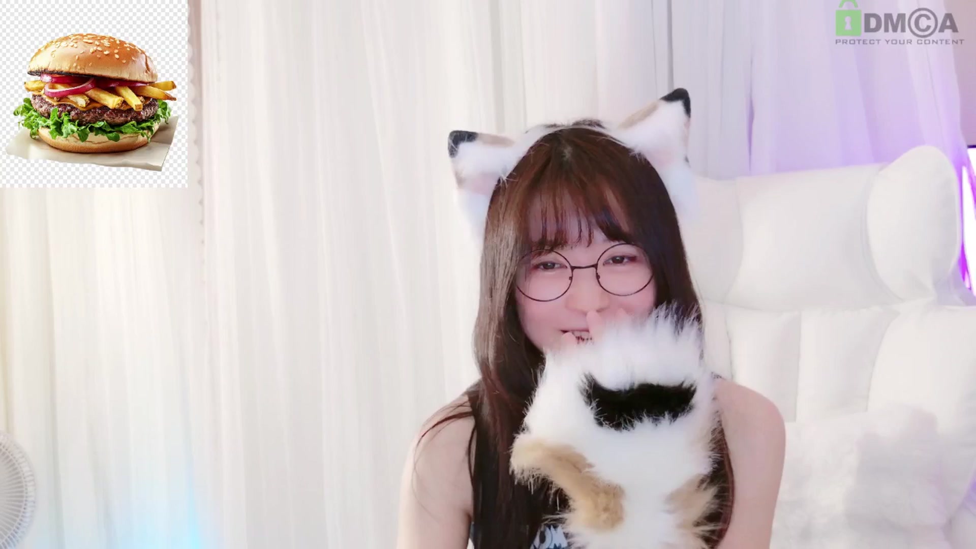 Gallery image thumbnail from meowtheworld's myfreecams stream on, 08/24/2025, 05:45 image 14 of 20