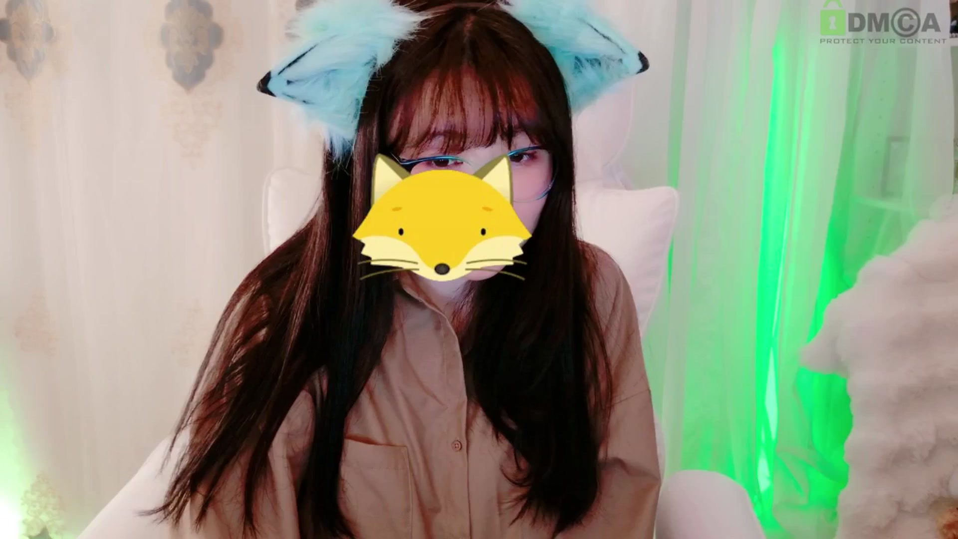 Gallery image thumbnail from meowtheworld's myfreecams stream on, 08/29/2025, 04:35 image 17 of 20