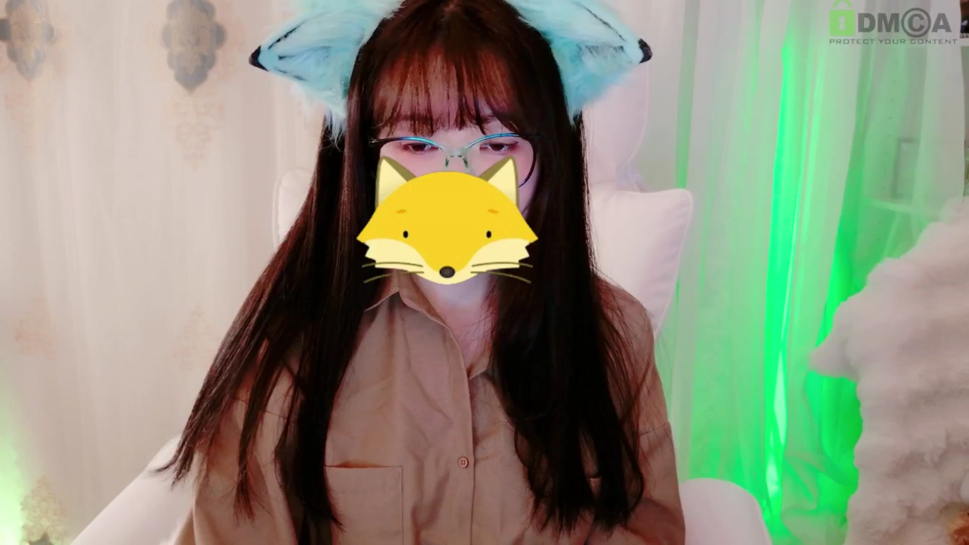 Gallery image thumbnail from meowtheworld's myfreecams stream on, 08/29/2025, 04:35 image 13 of 20