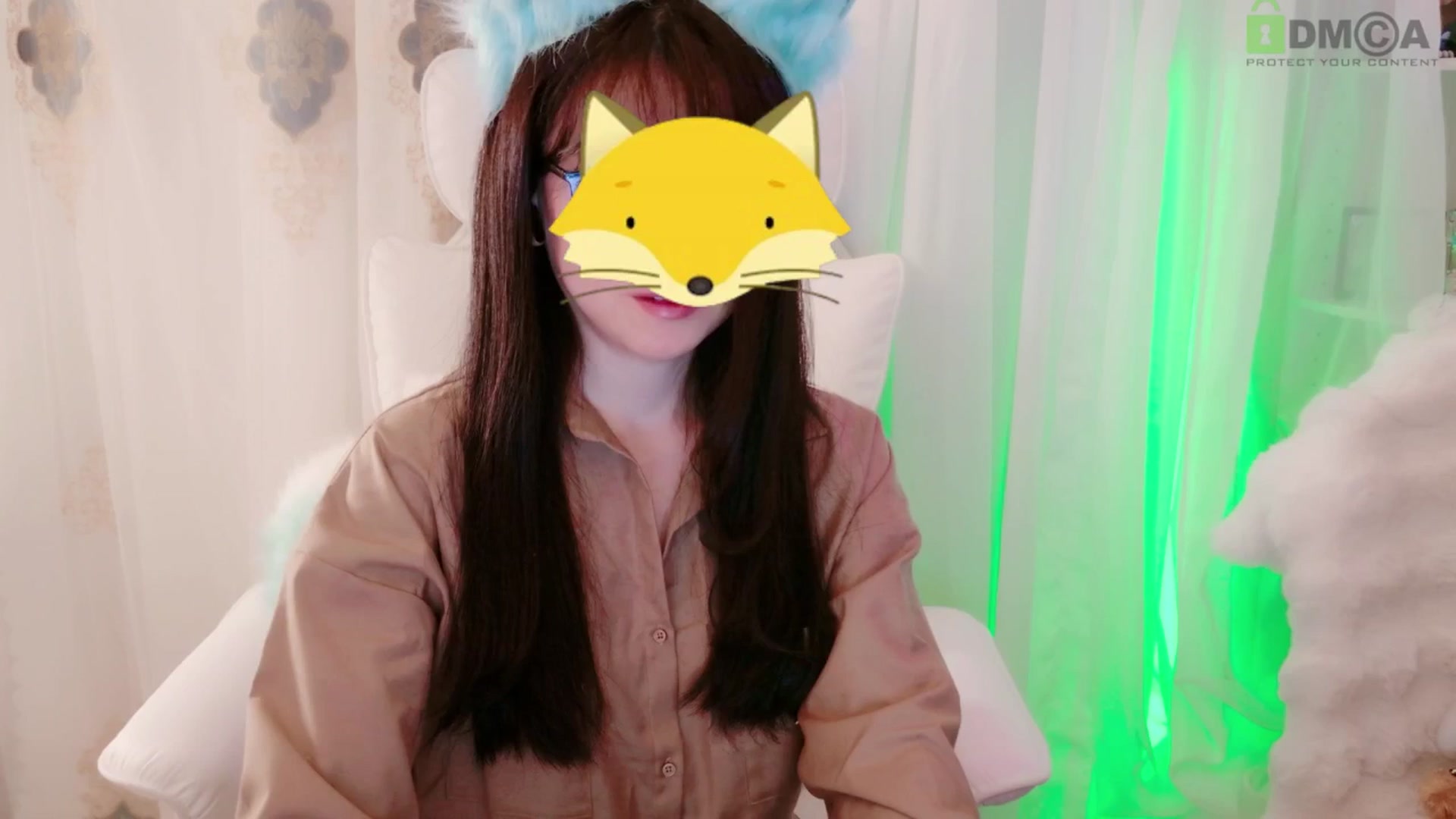 Gallery image thumbnail from meowtheworld's myfreecams stream on, 08/29/2025, 04:35 image 3 of 20