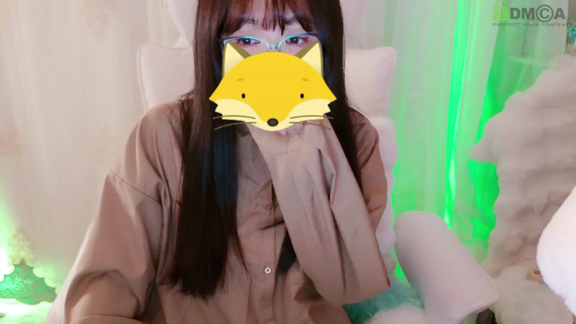 Gallery image thumbnail from meowtheworld's myfreecams stream on, 08/29/2025, 05:21 image 19 of 20