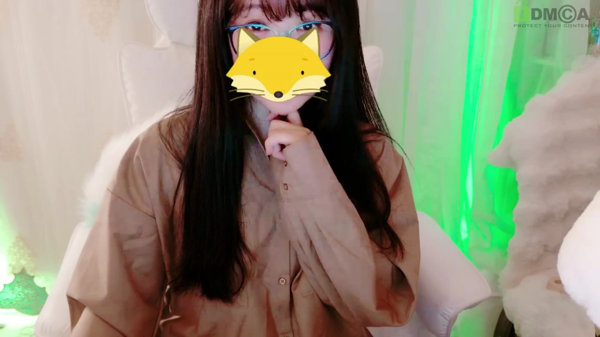 Gallery image thumbnail from meowtheworld's myfreecams stream on, 08/29/2025, 05:21 image 6 of 20