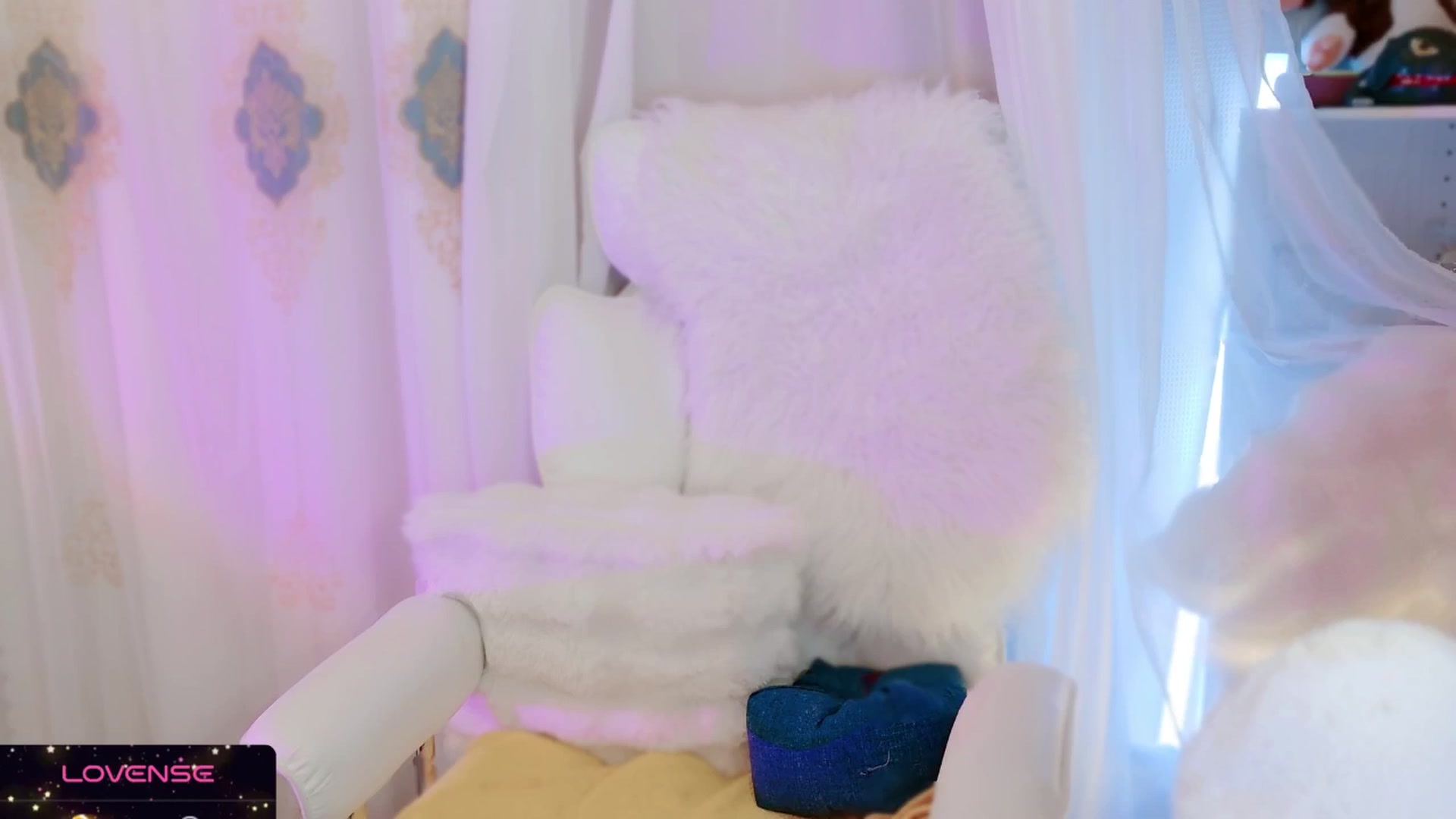 Gallery image thumbnail from meowtheworld's myfreecams stream on, 09/06/2025, 04:43 image 8 of 20