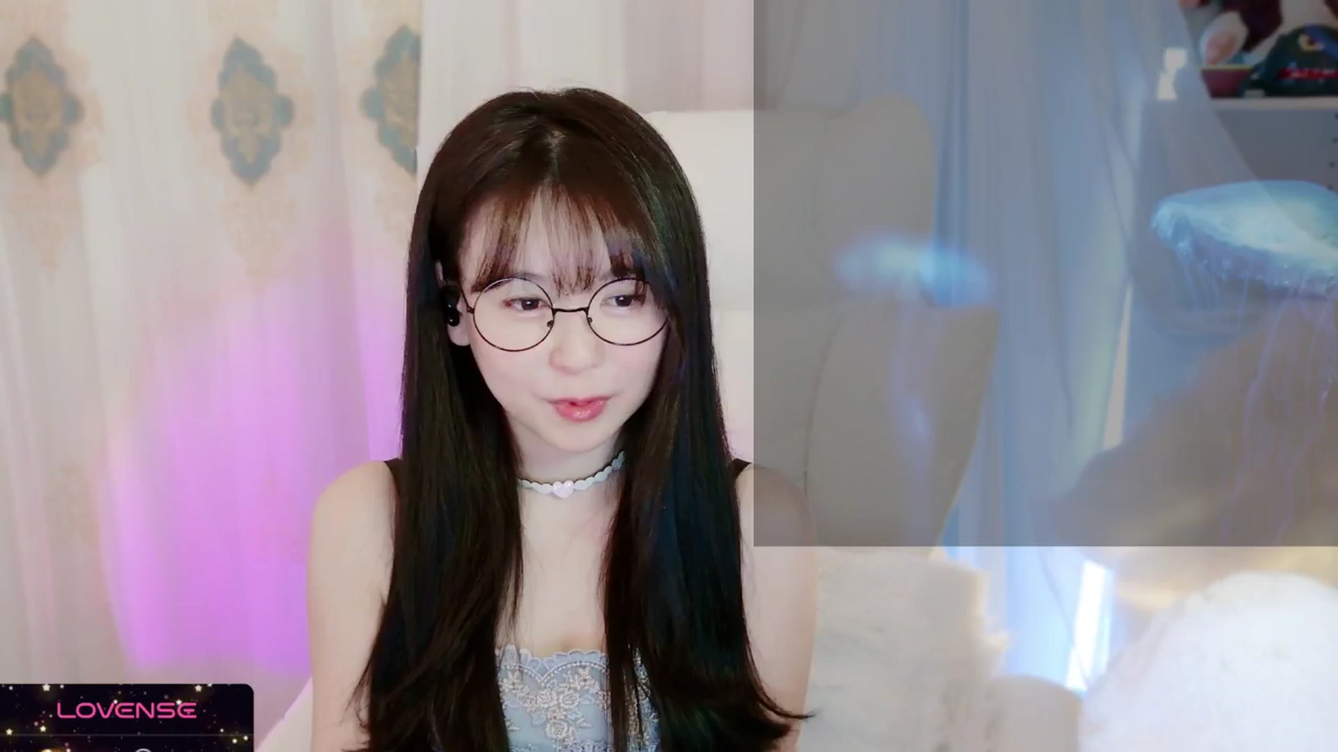 Gallery image thumbnail from meowtheworld's myfreecams stream on, 09/06/2025, 05:30 image 12 of 20