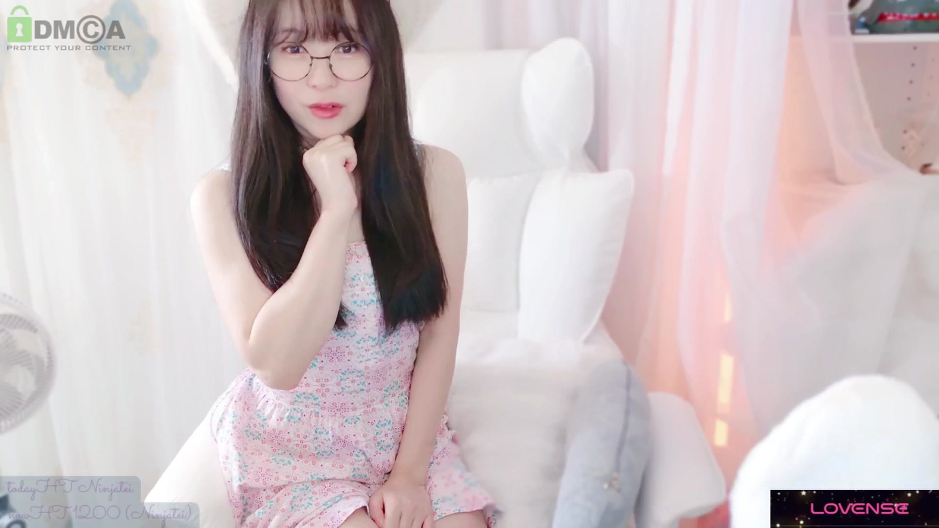 Gallery image thumbnail from meowtheworld's myfreecams stream on, 09/07/2025, 06:25 image 17 of 20