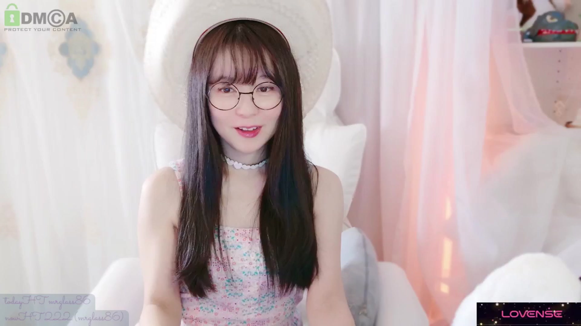 Gallery image thumbnail from meowtheworld's myfreecams stream on, 09/07/2025, 06:25 image 12 of 20