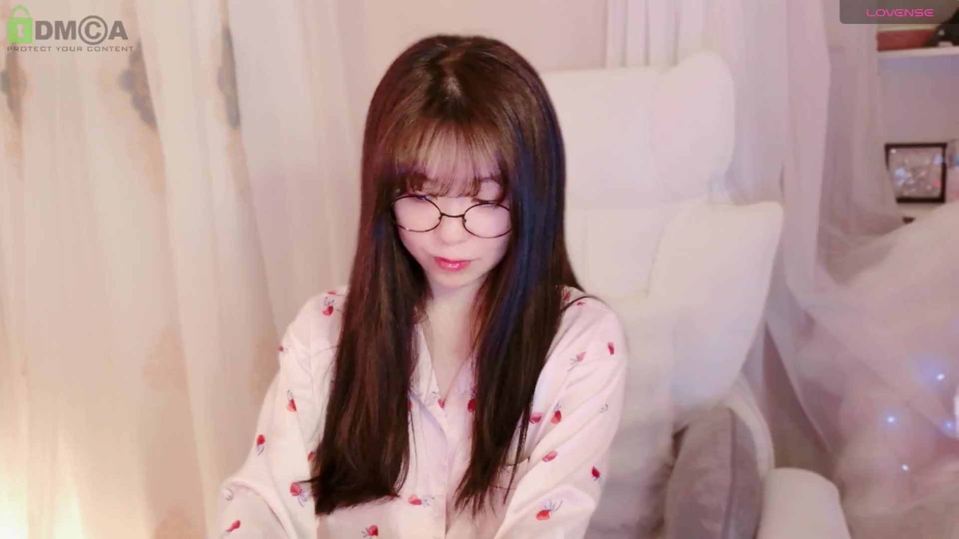 Gallery image thumbnail from meowtheworld's myfreecams stream on, 09/12/2025, 05:58 image 8 of 20