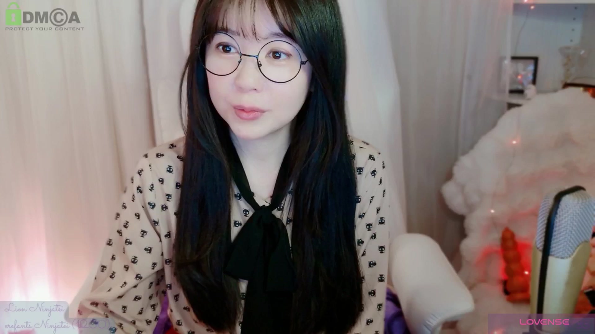 Gallery image thumbnail from meowtheworld's myfreecams stream on, 10/04/2025, 05:53 image 12 of 20