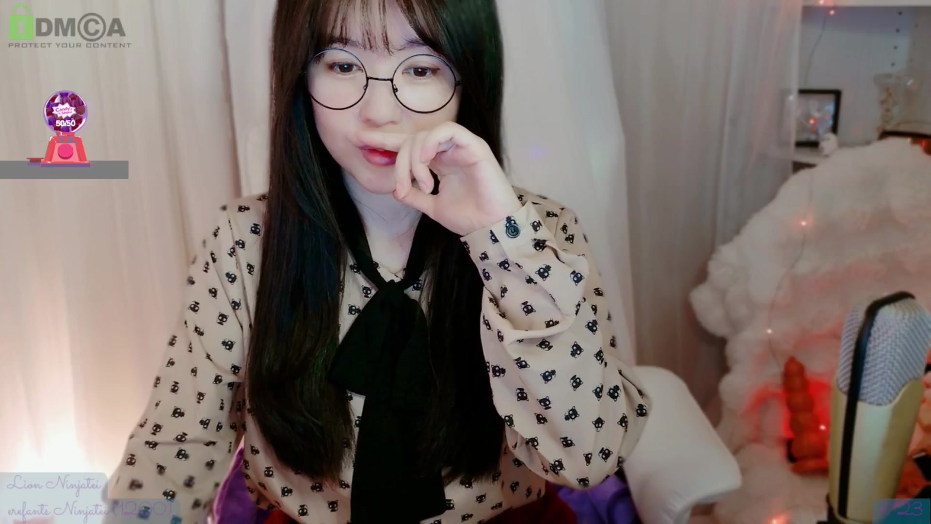 Gallery image thumbnail from meowtheworld's myfreecams stream on, 10/04/2025, 05:53 image 13 of 20