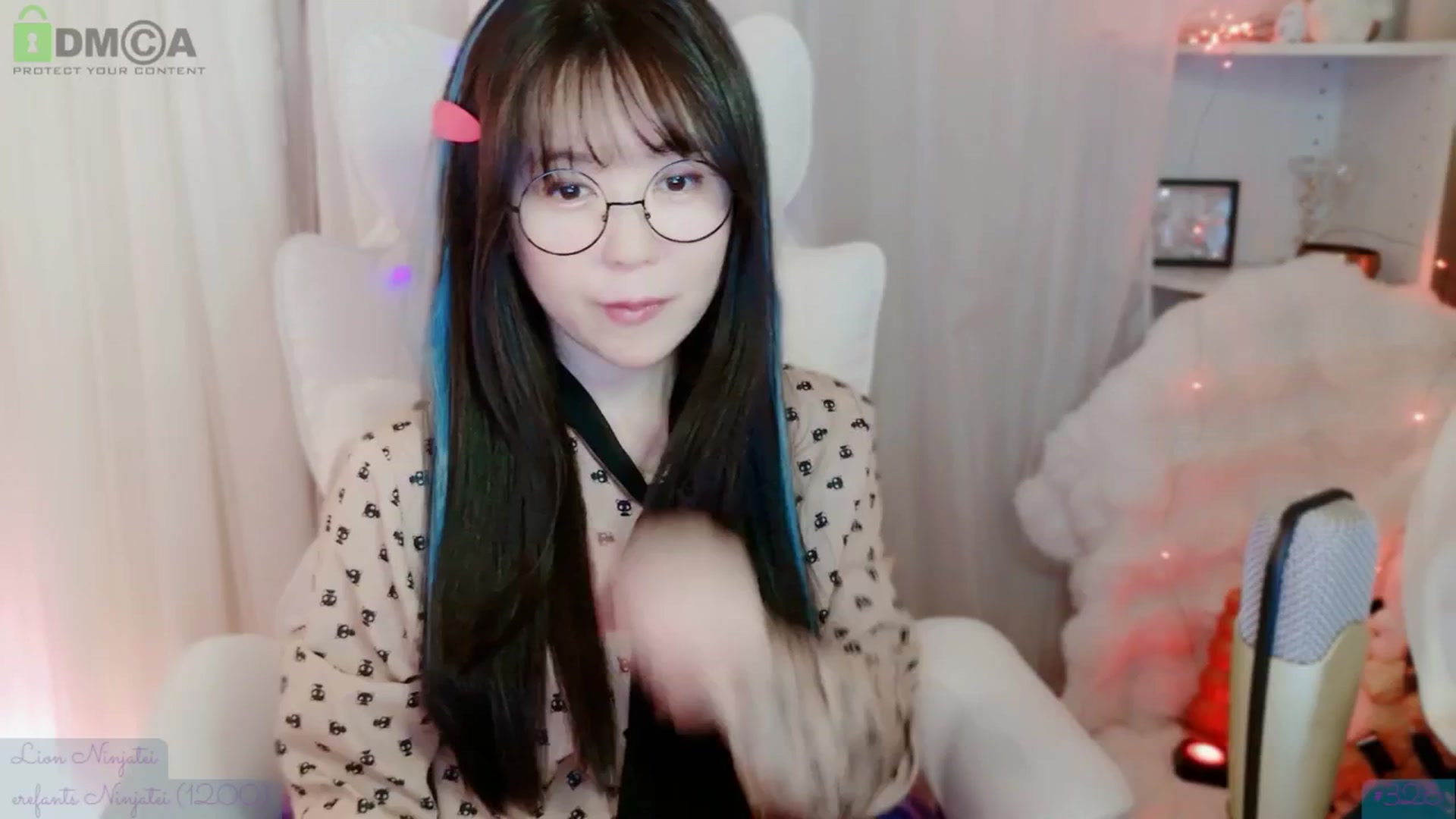 Gallery image thumbnail from meowtheworld's myfreecams stream on, 10/04/2025, 07:30 image 16 of 20