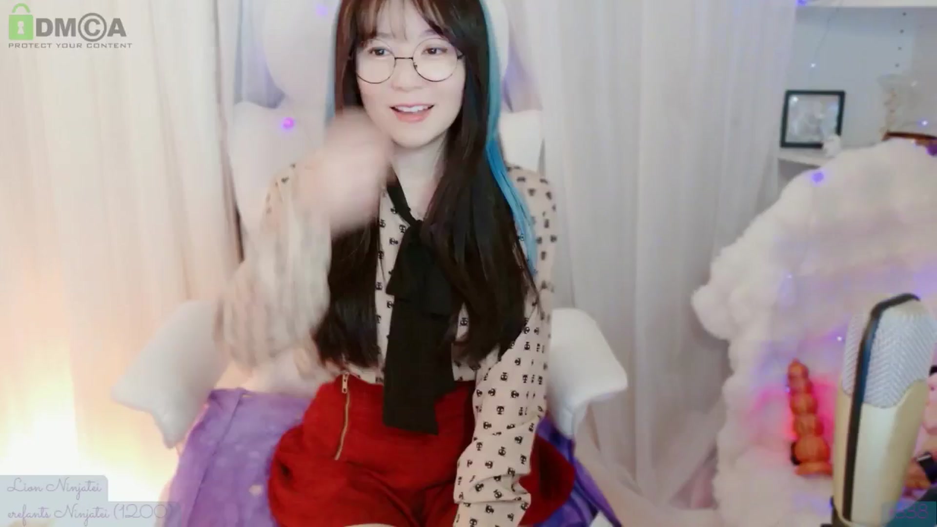 Gallery image thumbnail from meowtheworld's myfreecams stream on, 10/04/2025, 07:30 image 1 of 20
