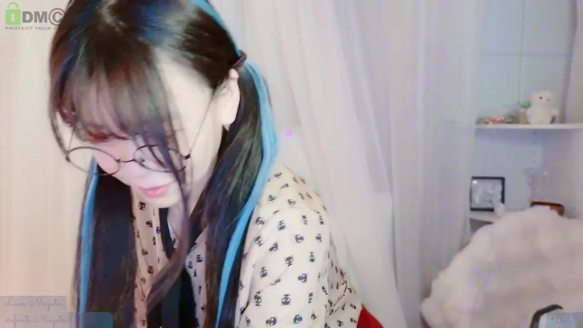 Gallery image thumbnail from meowtheworld's myfreecams stream on, 10/04/2025, 07:30 image 8 of 20