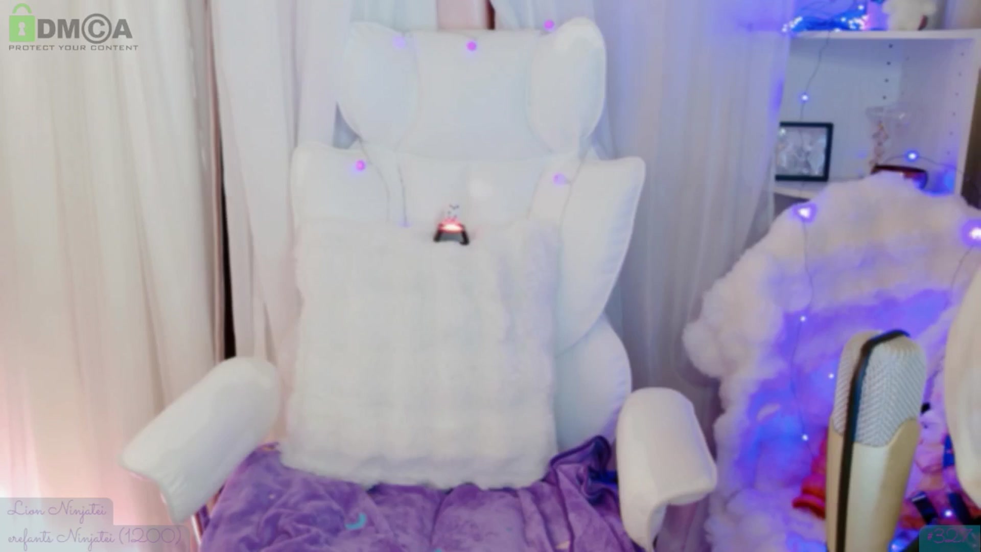 Gallery image thumbnail from meowtheworld's myfreecams stream on, 10/04/2025, 07:30 image 12 of 20
