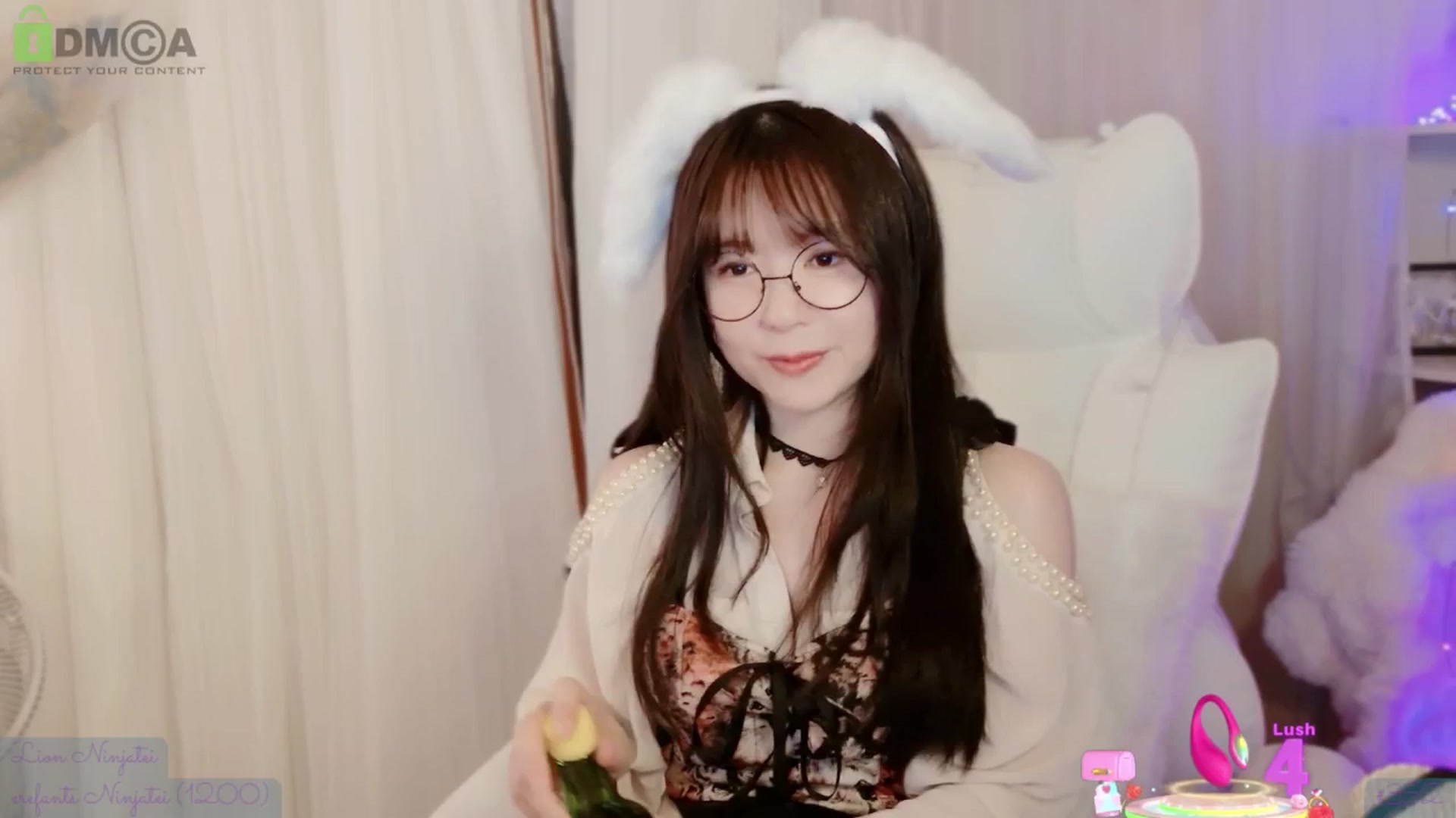 Gallery image thumbnail from meowtheworld's myfreecams stream on, 10/05/2025, 06:38 image 17 of 20
