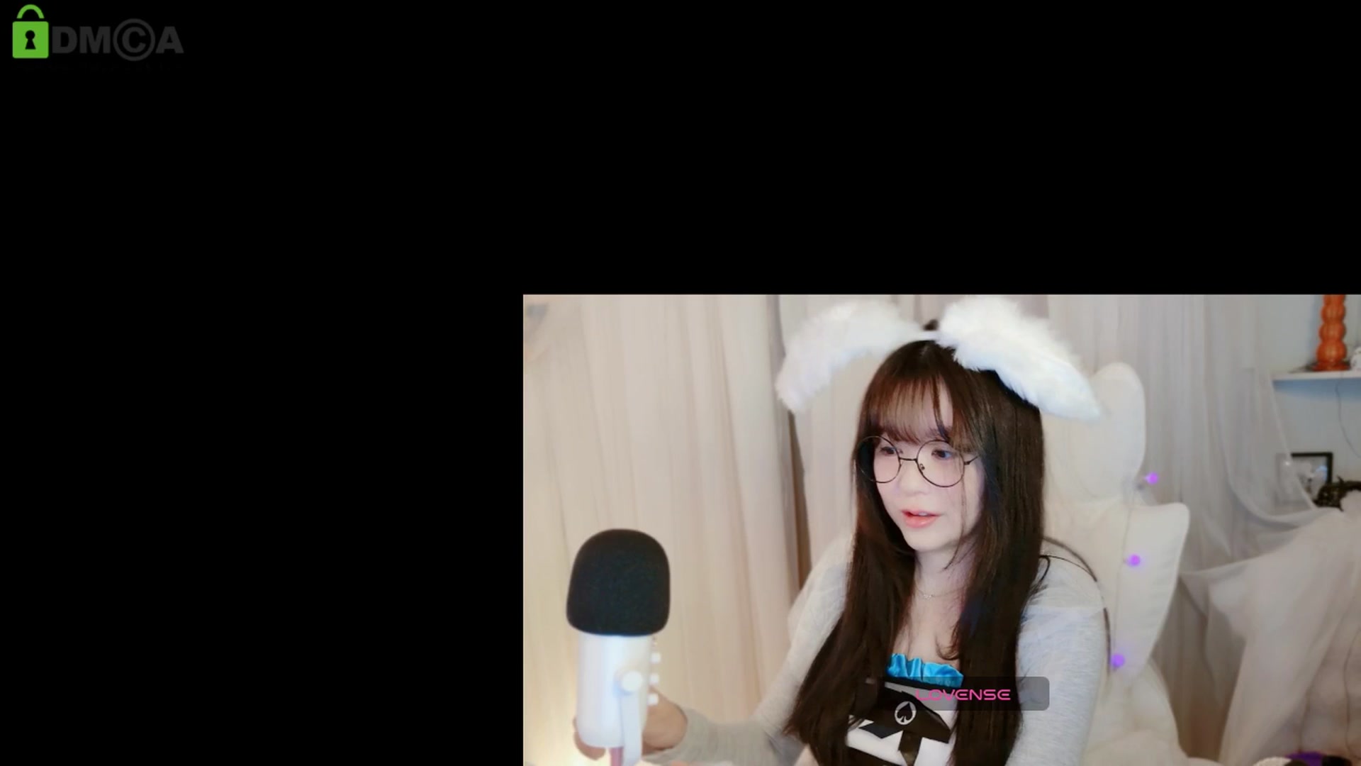 Gallery image thumbnail from meowtheworld's myfreecams stream on, 10/06/2025, 05:39 image 8 of 20