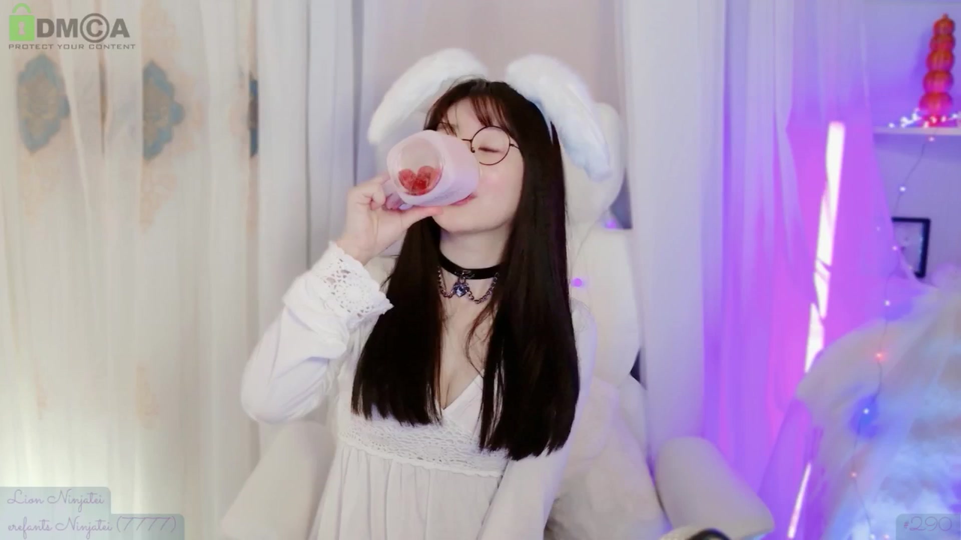Gallery image thumbnail from meowtheworld's myfreecams stream on, 10/11/2025, 05:47 image 14 of 20