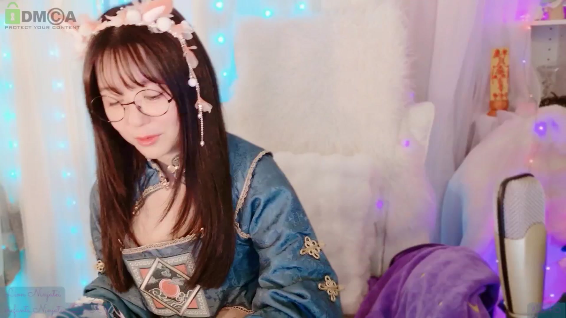 Gallery image thumbnail from meowtheworld's myfreecams stream on, 10/12/2025, 05:51 image 12 of 20