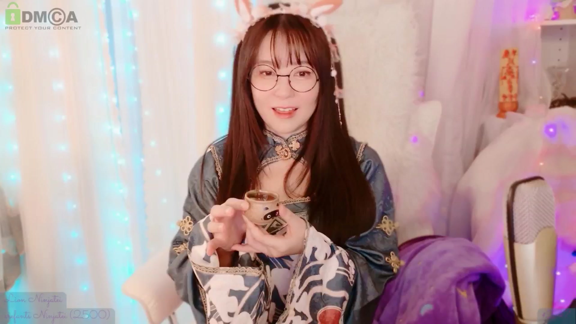 Gallery image thumbnail from meowtheworld's myfreecams stream on, 10/12/2025, 05:51 image 10 of 20