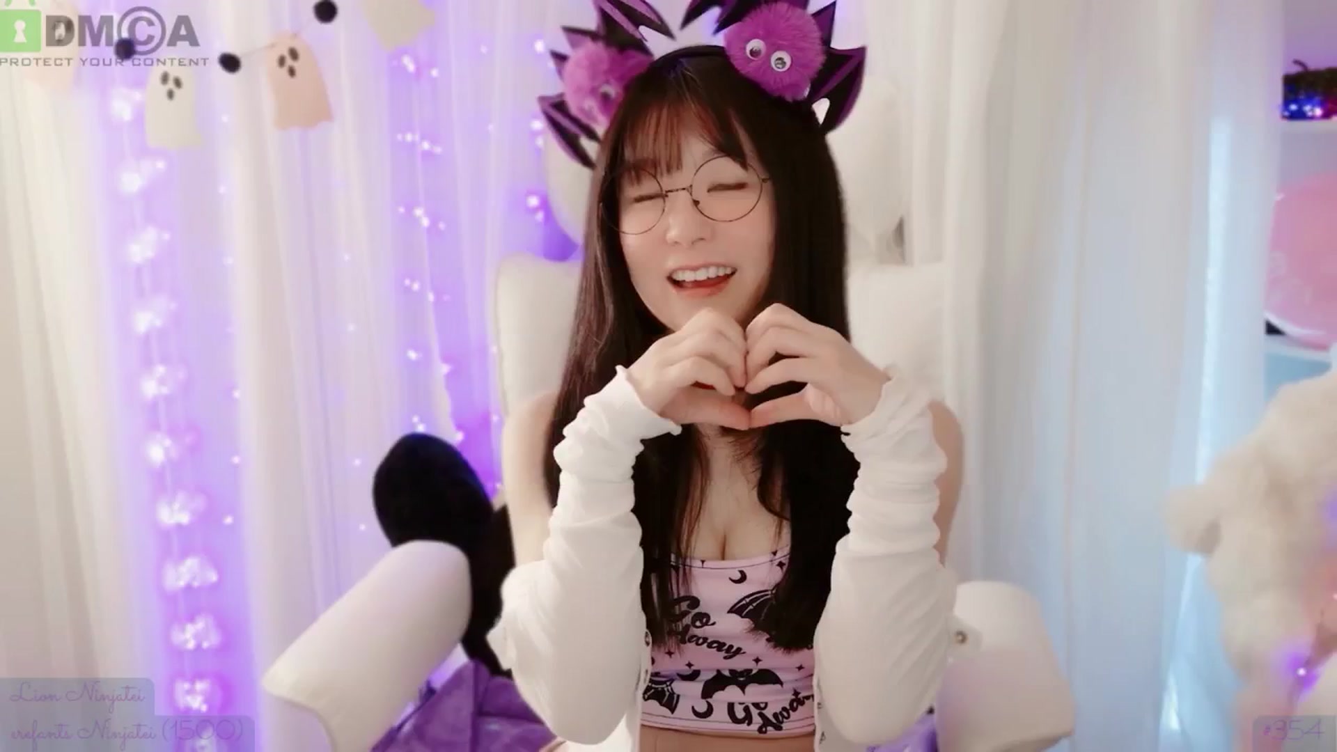 Gallery image thumbnail from meowtheworld's myfreecams stream on, 10/26/2025, 06:37 image 16 of 20
