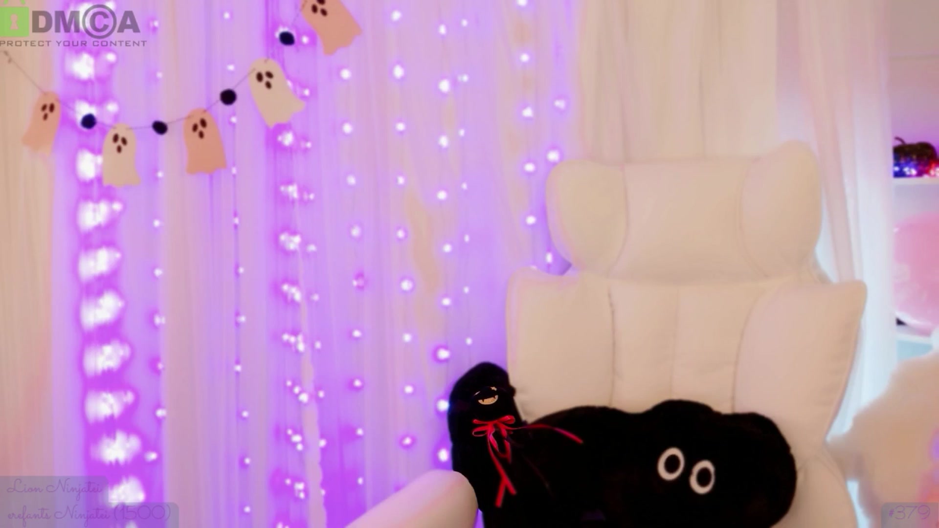 Gallery image thumbnail from meowtheworld's myfreecams stream on, 10/26/2025, 06:37 image 7 of 20