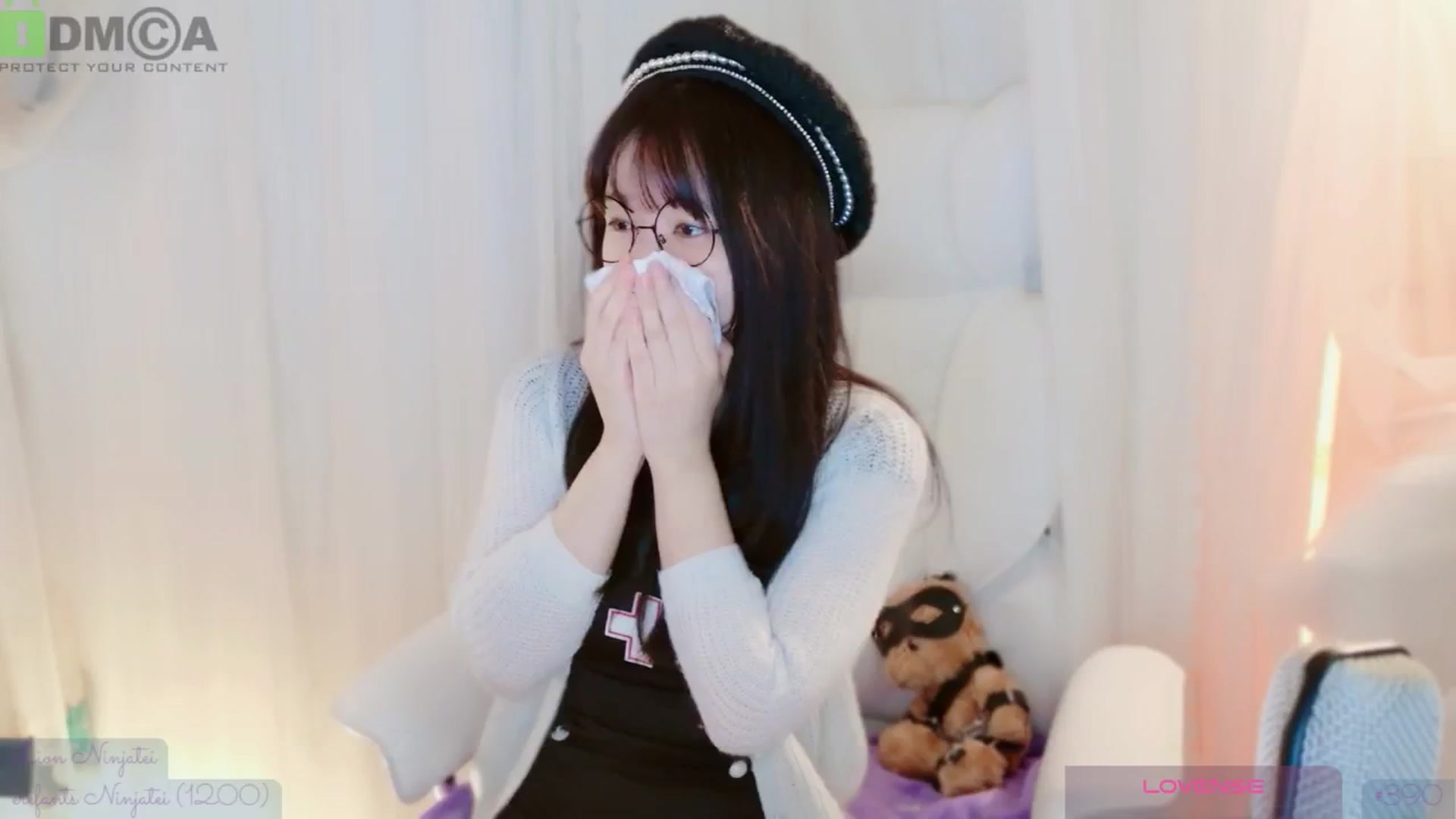 Gallery image thumbnail from meowtheworld's myfreecams stream on, 11/08/2025, 06:18 image 9 of 20