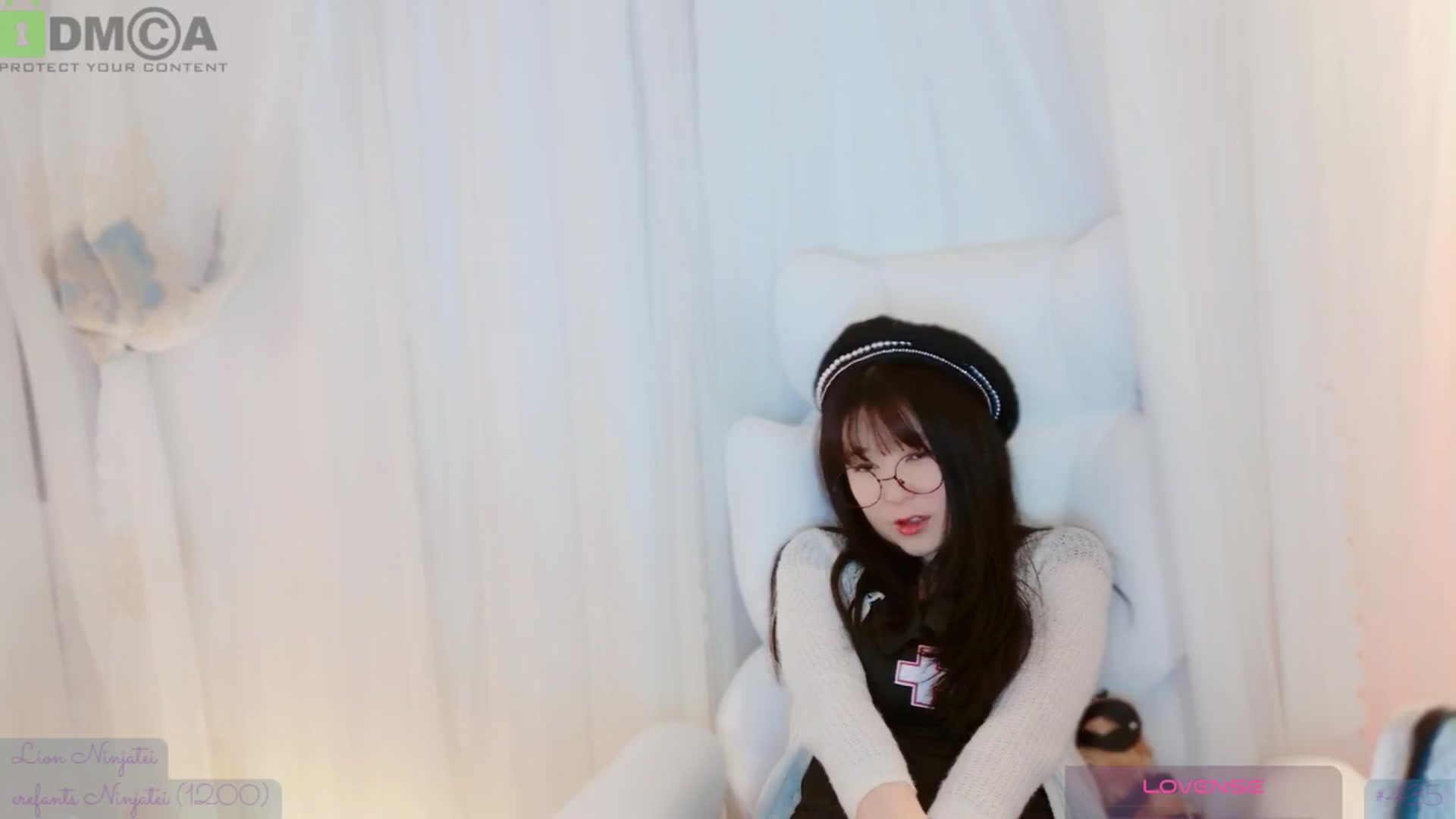 Gallery image thumbnail from meowtheworld's myfreecams stream on, 11/08/2025, 06:18 image 6 of 20