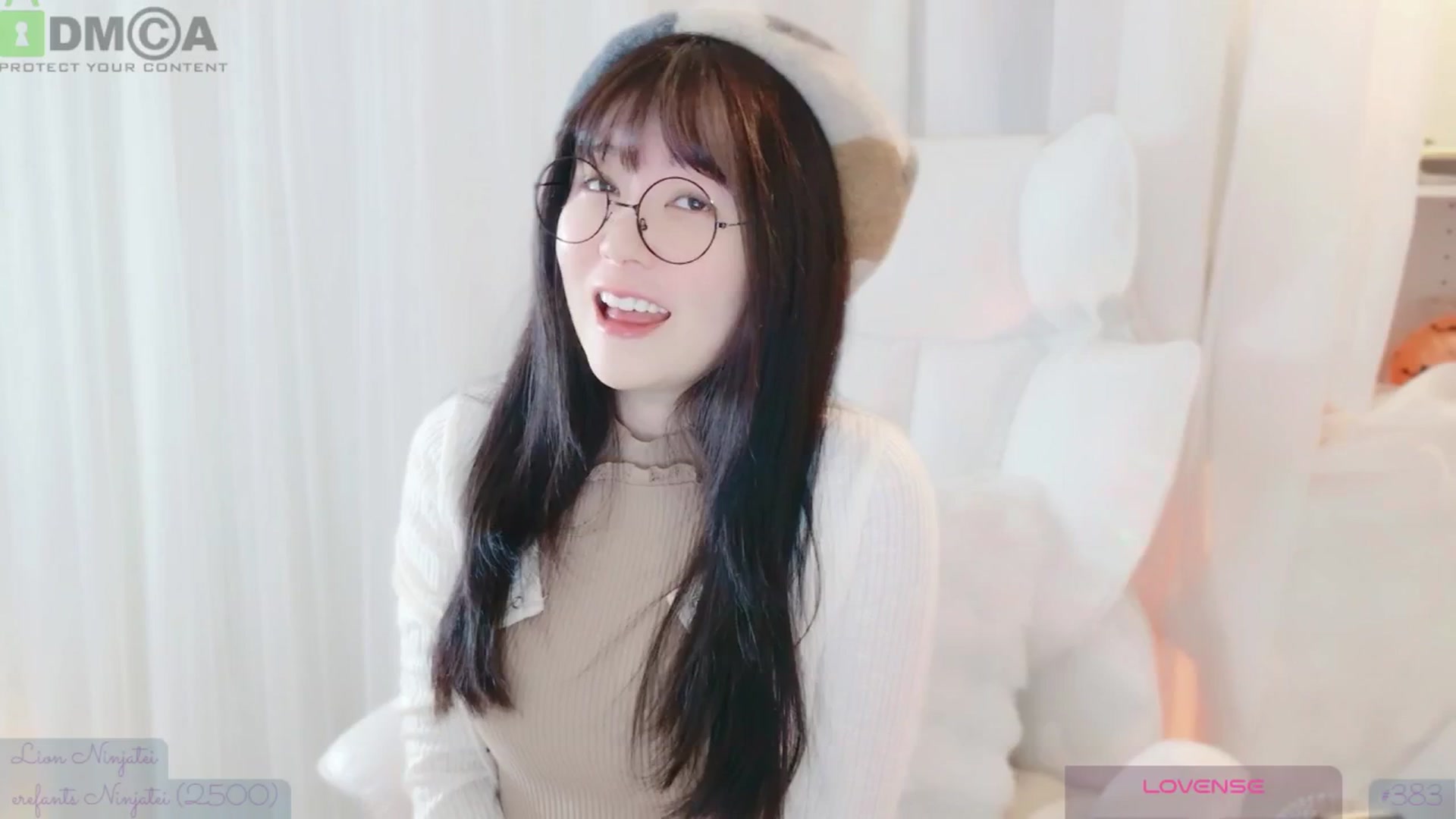 Gallery image thumbnail from meowtheworld's myfreecams stream on, 11/10/2025, 06:28 image 2 of 20