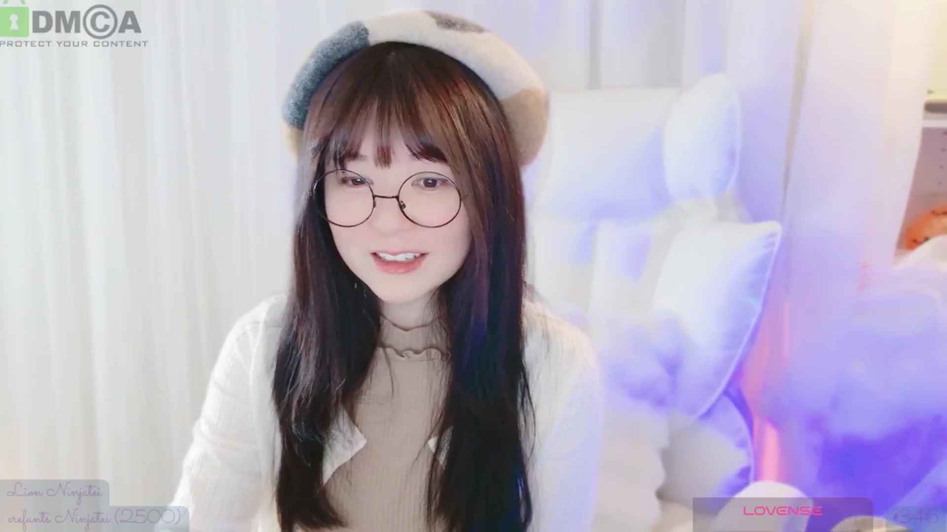 Gallery image thumbnail from meowtheworld's myfreecams stream on, 11/10/2025, 06:28 image 3 of 20