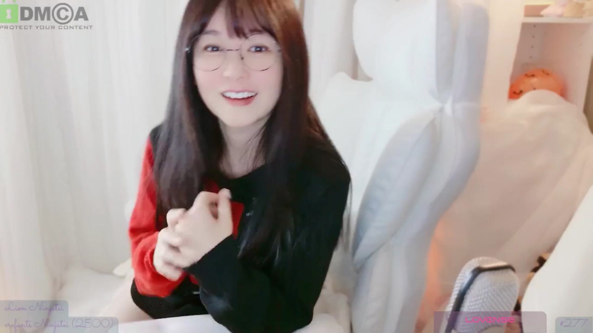 Gallery image thumbnail from meowtheworld's myfreecams stream on, 11/10/2025, 08:03 image 17 of 20