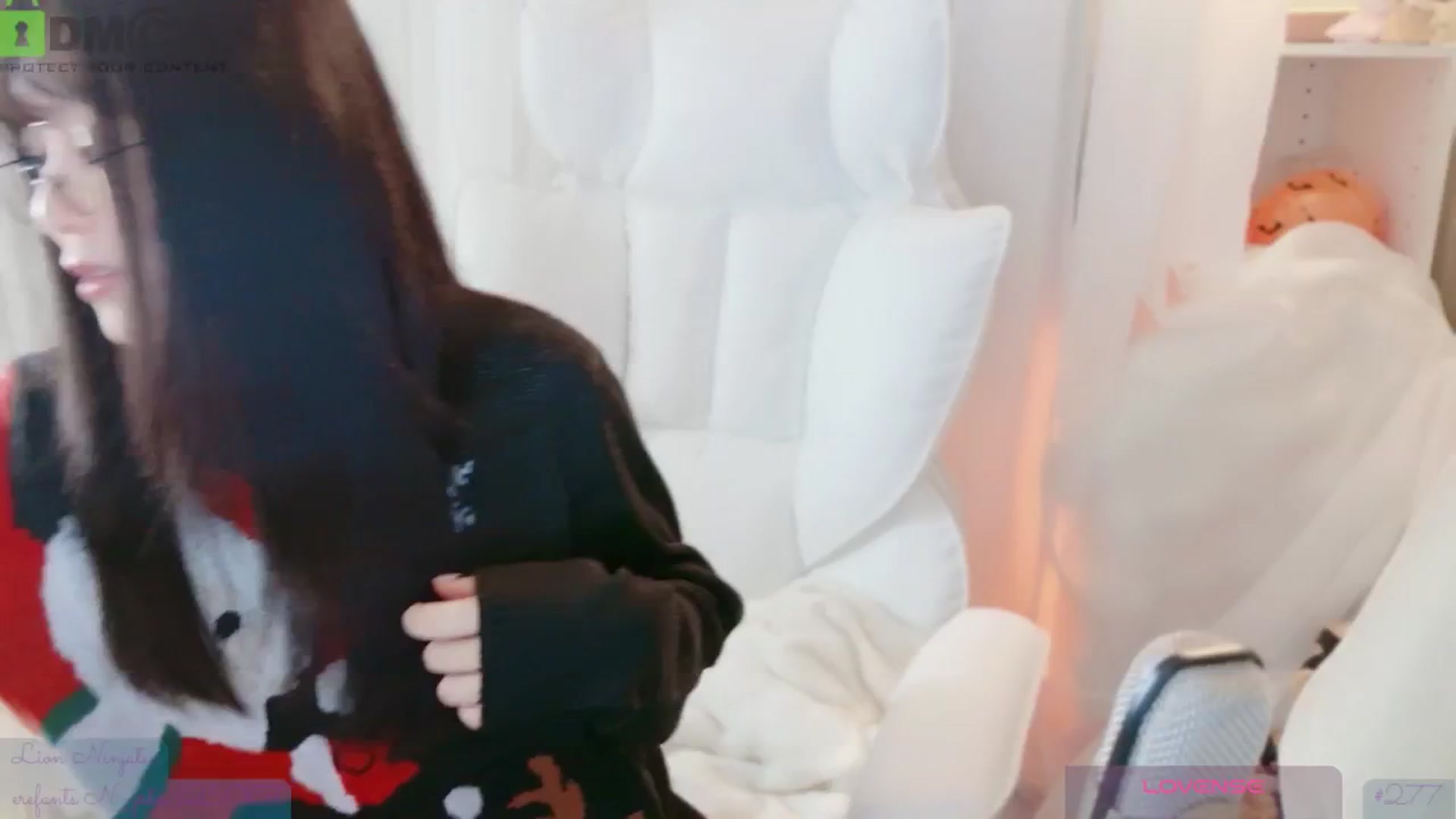 Gallery image thumbnail from meowtheworld's myfreecams stream on, 11/10/2025, 08:03 image 8 of 20