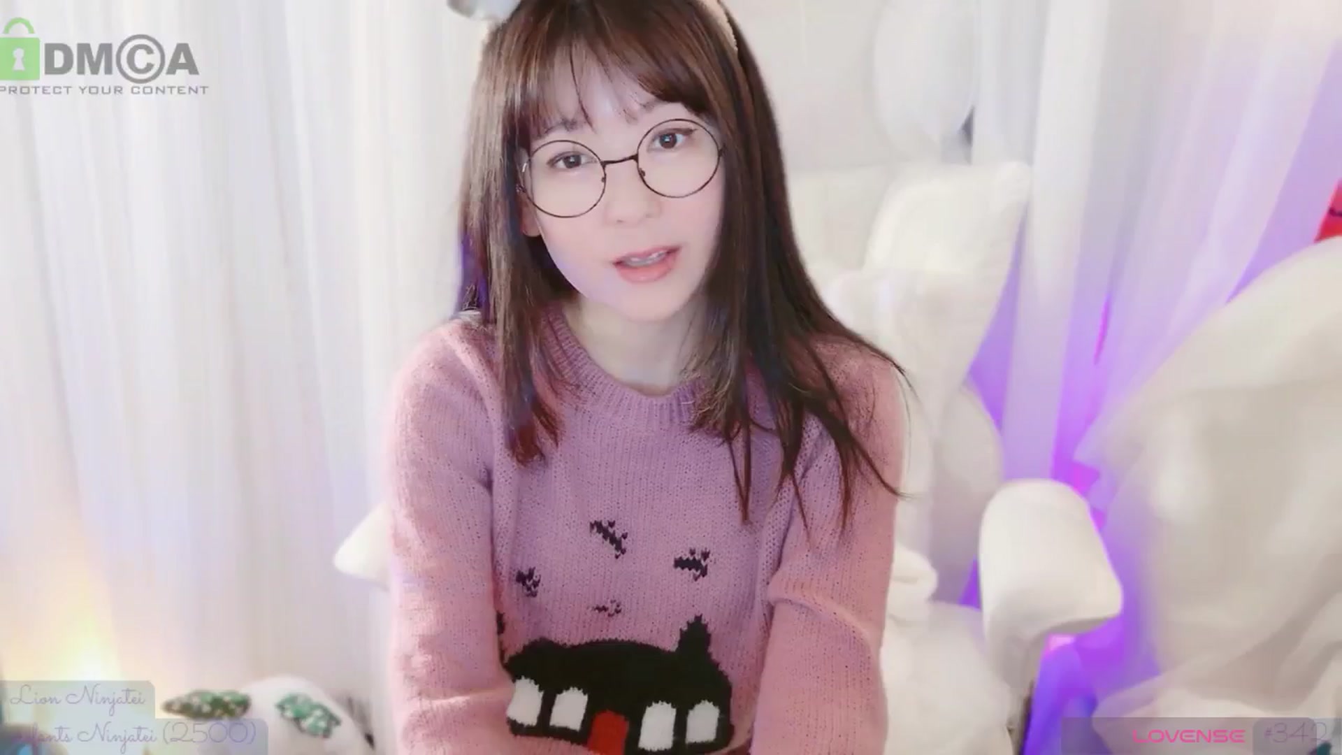 Gallery image thumbnail from meowtheworld's myfreecams stream on, 11/15/2025, 08:02 image 8 of 20