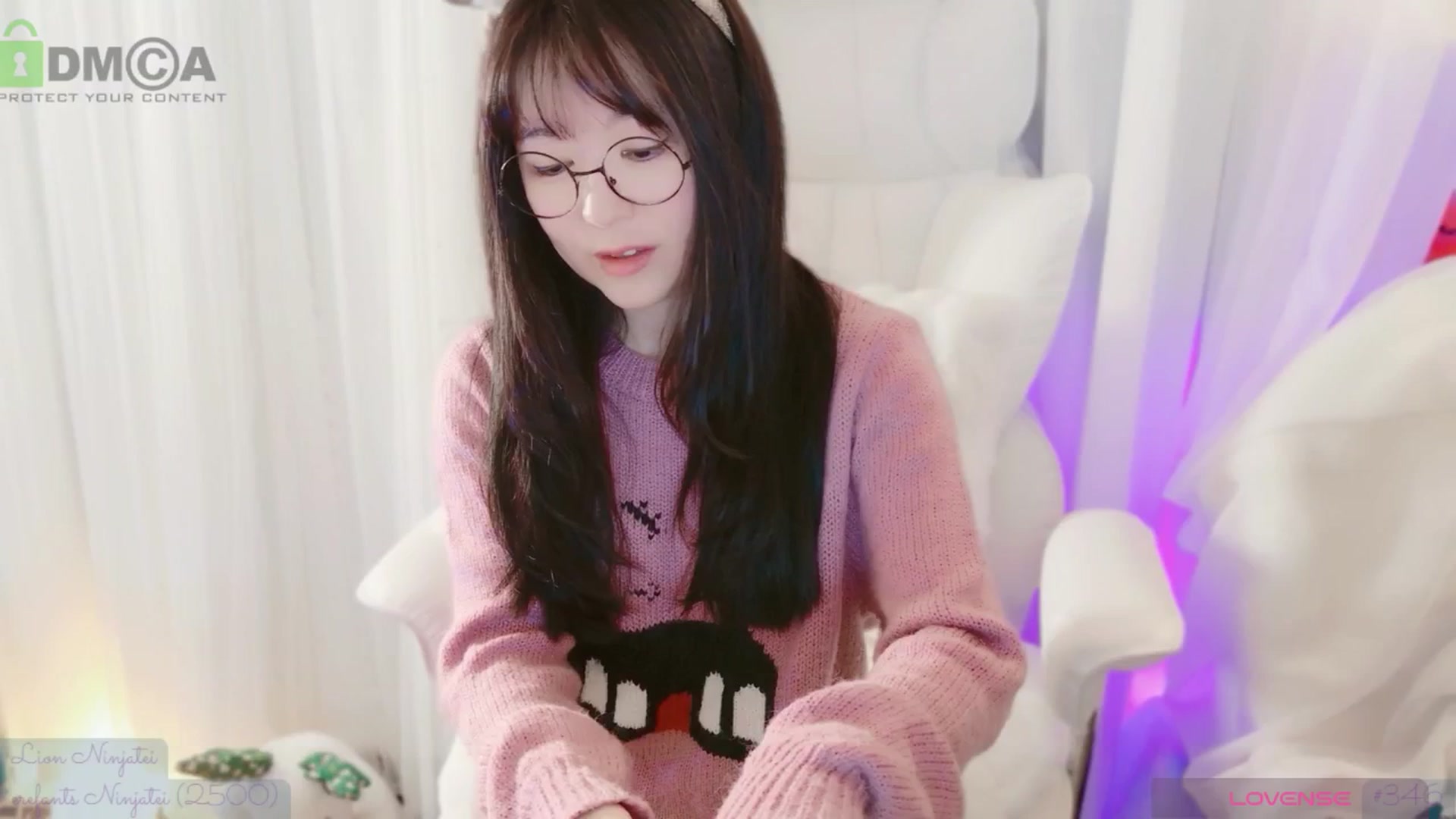 Gallery image thumbnail from meowtheworld's myfreecams stream on, 11/15/2025, 08:02 image 17 of 20
