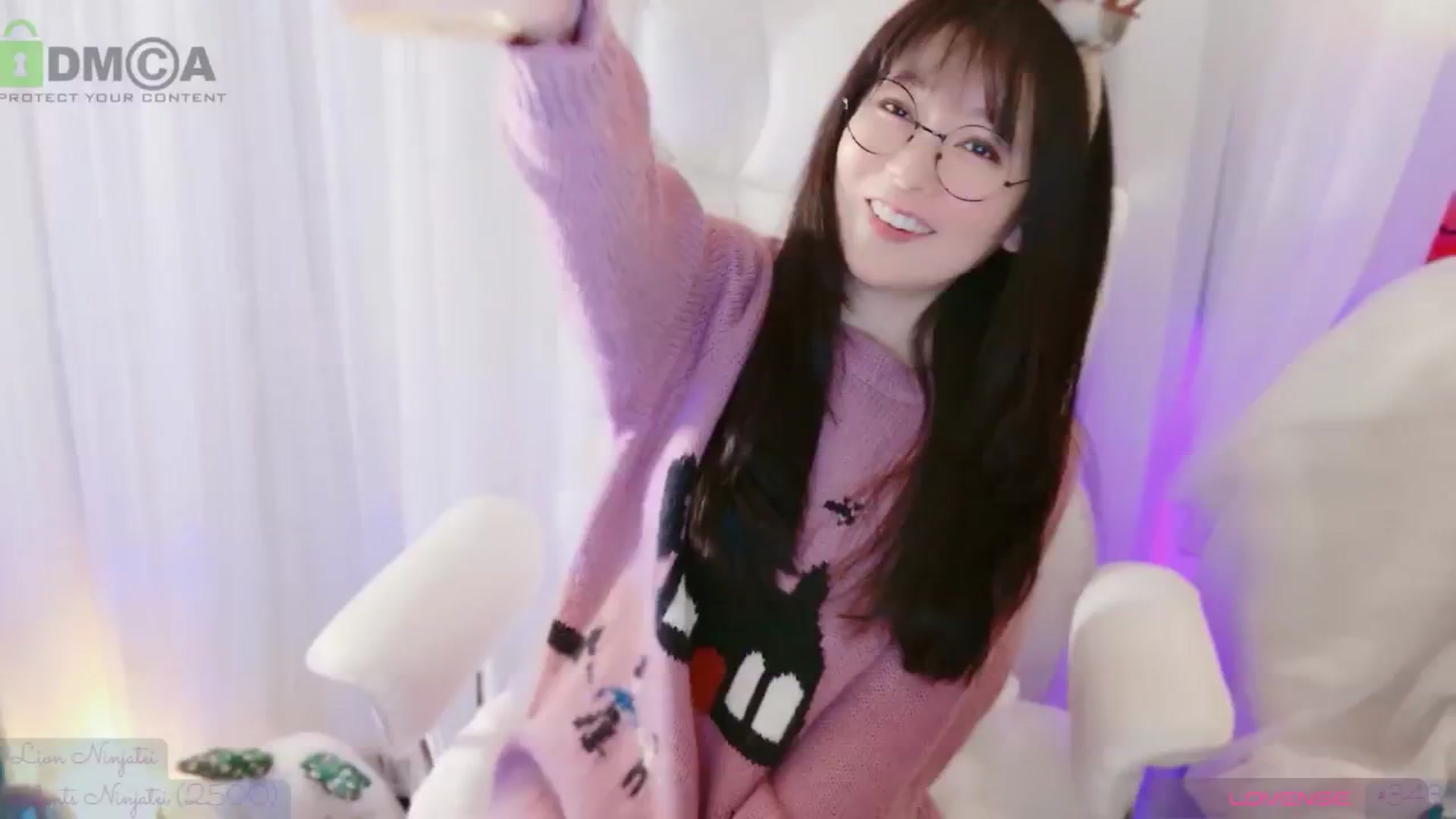 Gallery image thumbnail from meowtheworld's myfreecams stream on, 11/15/2025, 08:02 image 10 of 20