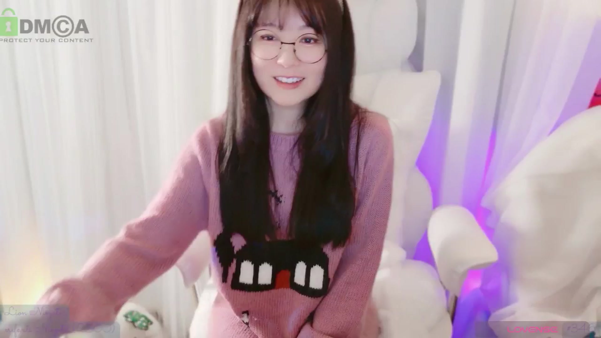 Gallery image thumbnail from meowtheworld's myfreecams stream on, 11/15/2025, 08:02 image 16 of 20