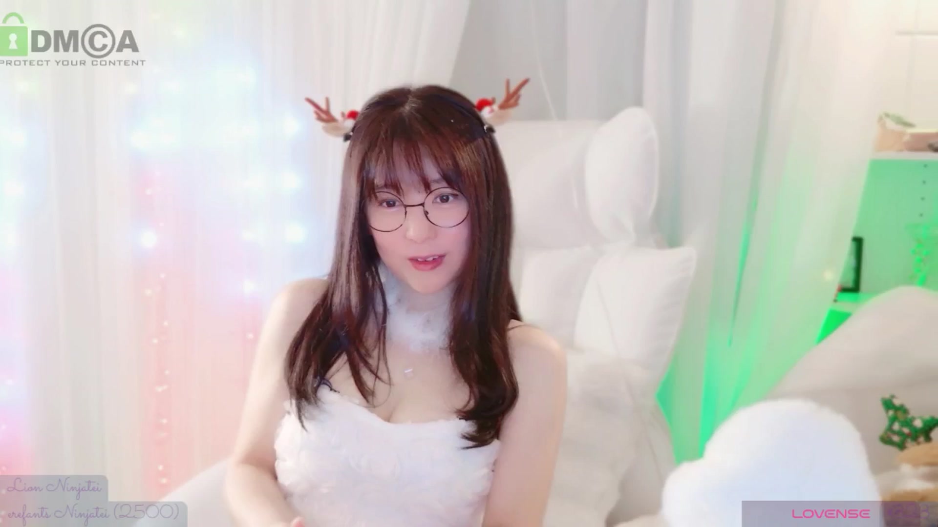 Gallery image thumbnail from meowtheworld's myfreecams stream on, 11/16/2025, 06:36 image 19 of 20