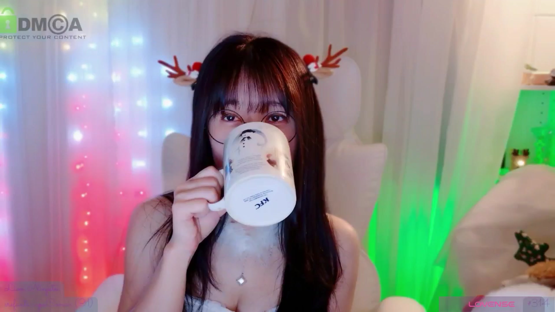 Gallery image thumbnail from meowtheworld's myfreecams stream on, 11/16/2025, 10:53 image 2 of 20