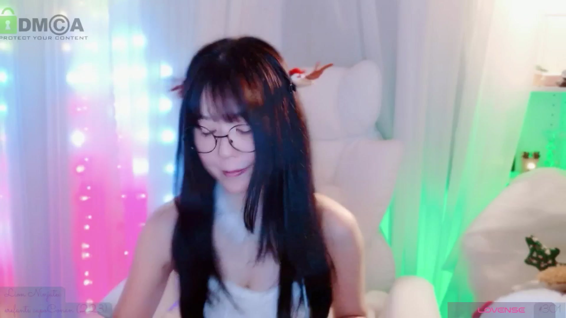 Gallery image thumbnail from meowtheworld's myfreecams stream on, 11/16/2025, 10:53 image 18 of 20