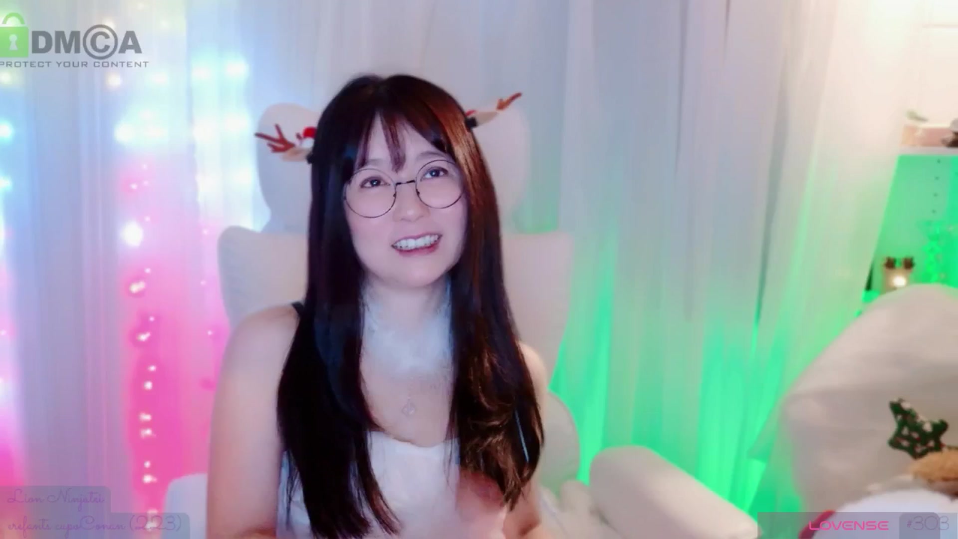 Gallery image thumbnail from meowtheworld's myfreecams stream on, 11/16/2025, 10:53 image 15 of 20
