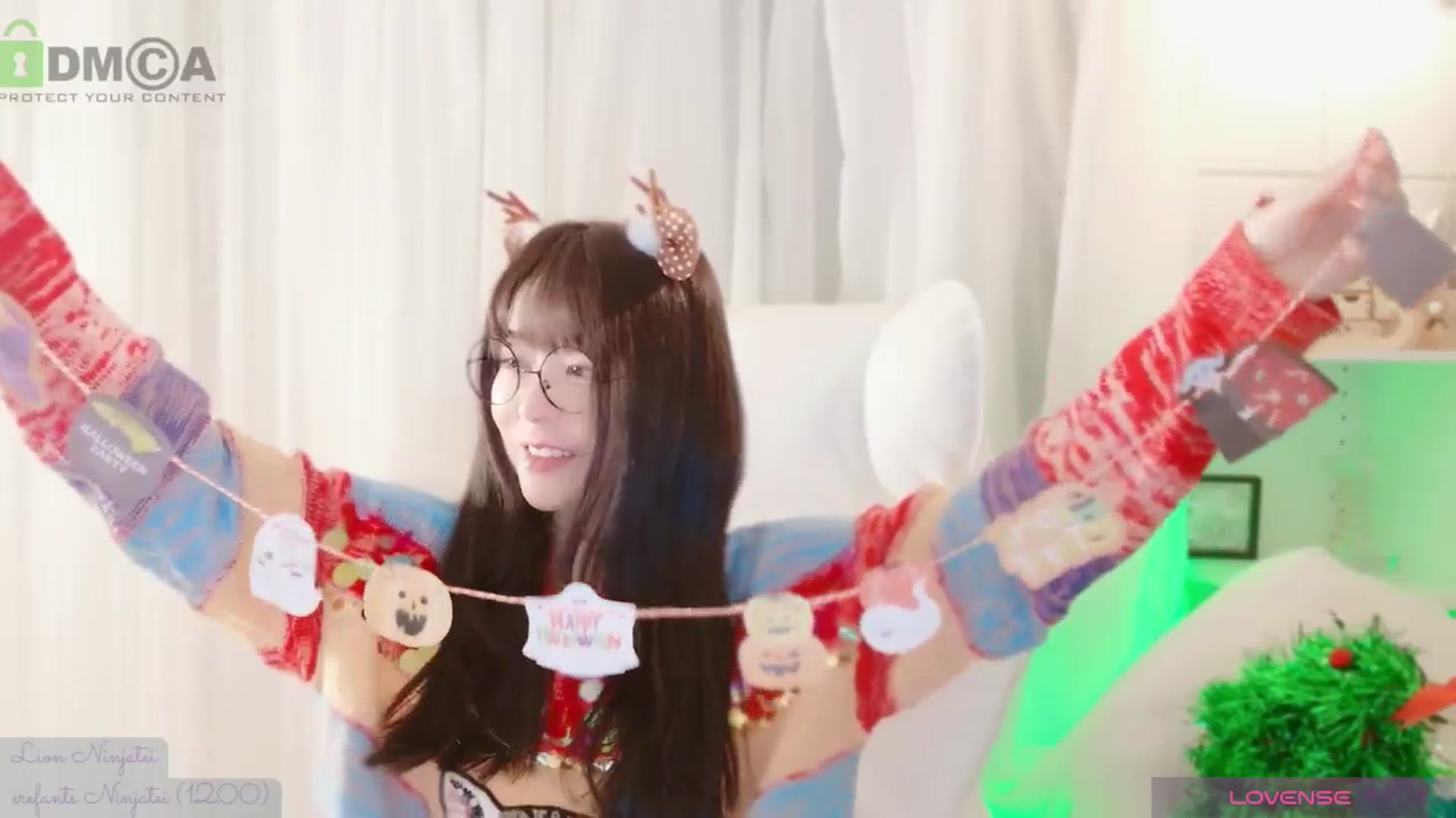 Gallery image thumbnail from meowtheworld's myfreecams stream on, 11/22/2025, 06:21 image 10 of 20