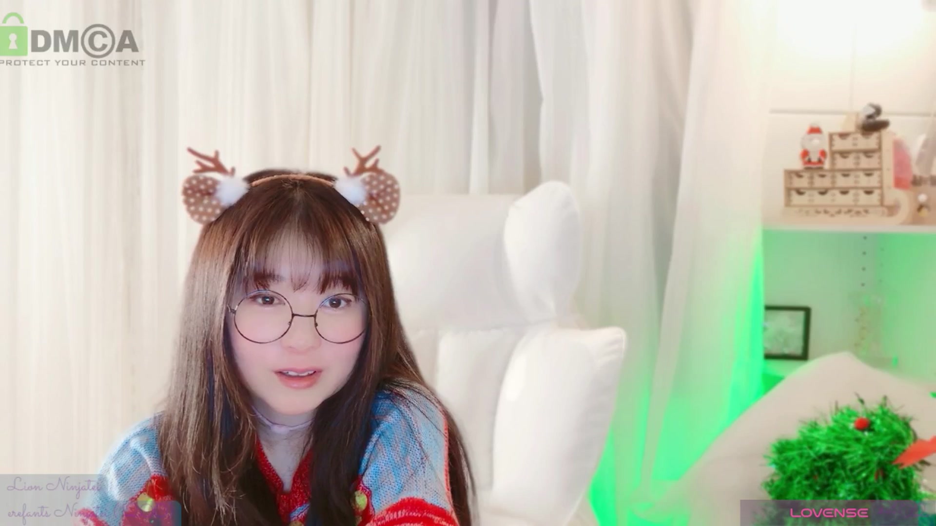 Gallery image thumbnail from meowtheworld's myfreecams stream on, 11/22/2025, 06:21 image 5 of 20