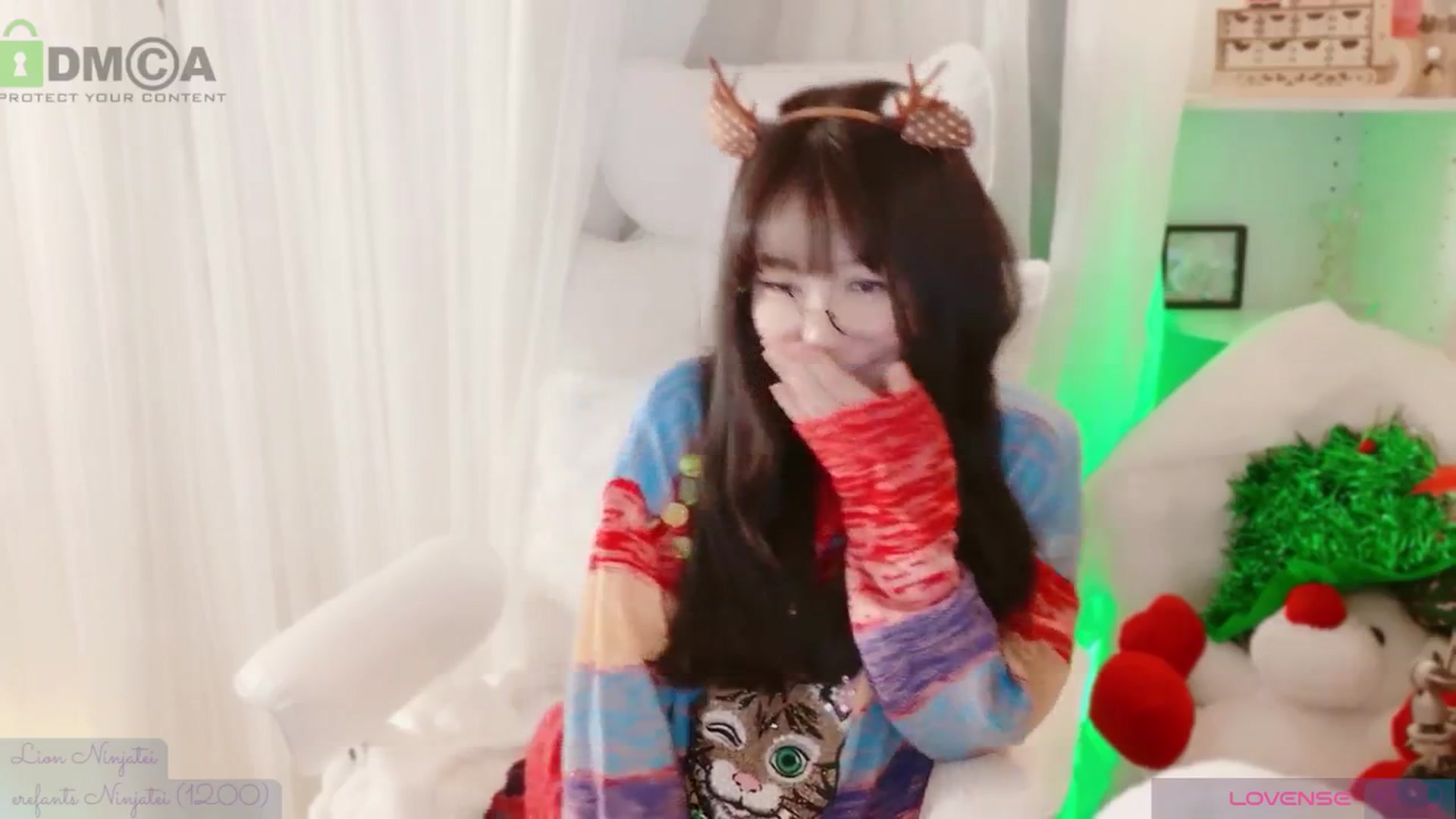 Gallery image thumbnail from meowtheworld's myfreecams stream on, 11/22/2025, 06:44 image 18 of 20