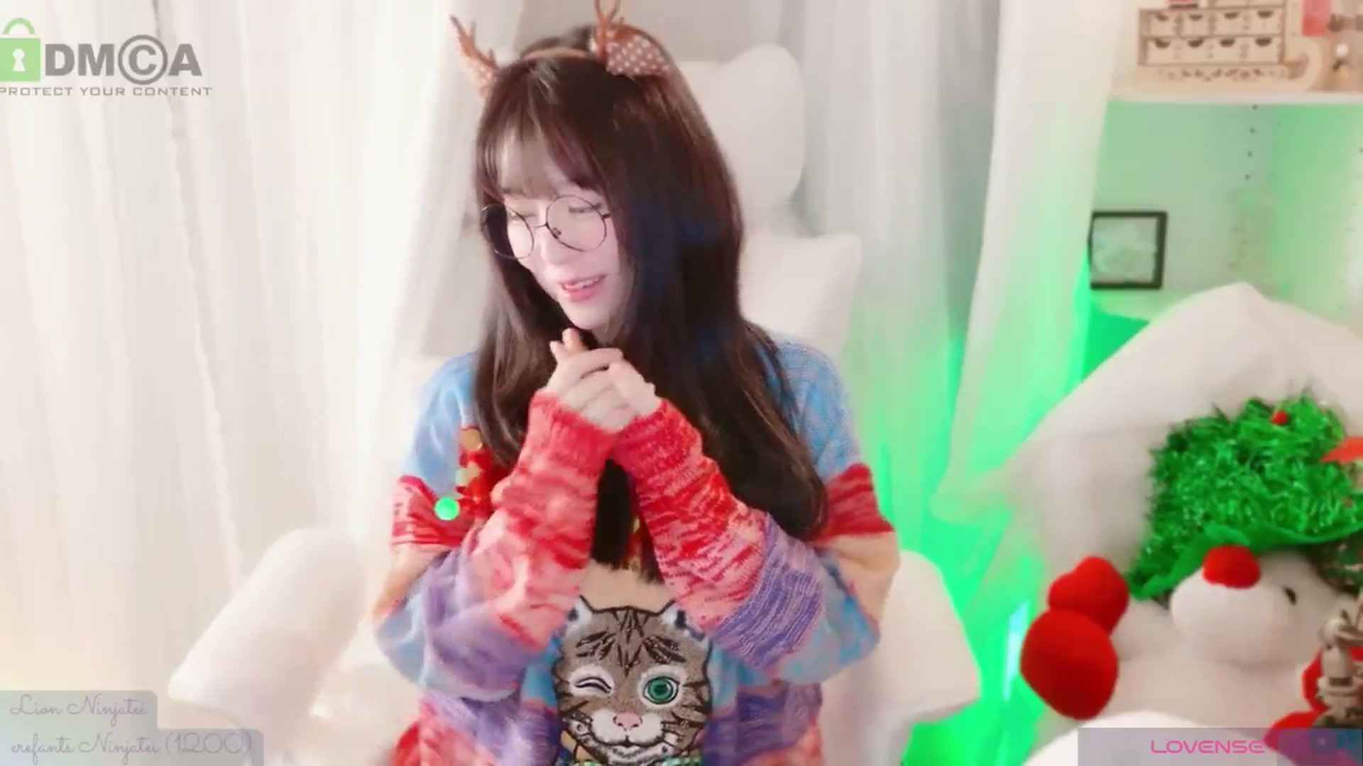 Gallery image thumbnail from meowtheworld's myfreecams stream on, 11/22/2025, 06:44 image 14 of 20